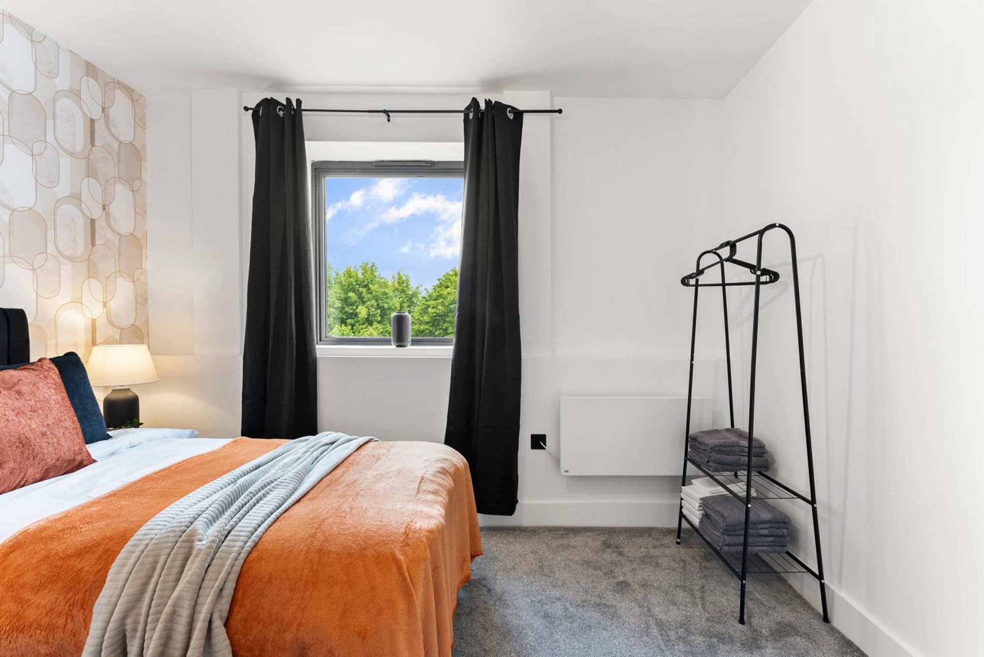 Stylish Two-Bedroom Flat In NWI Zewnętrze zdjęcie